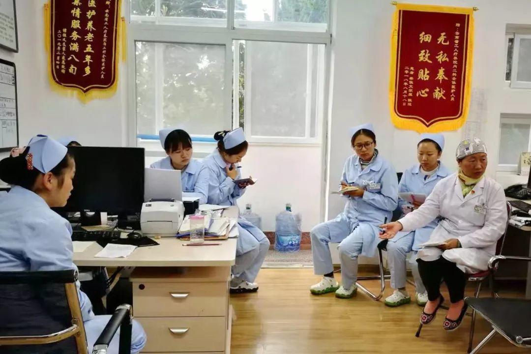 热情的工疗 何俱初冬至——云南省工人疗养院近期工作回顾